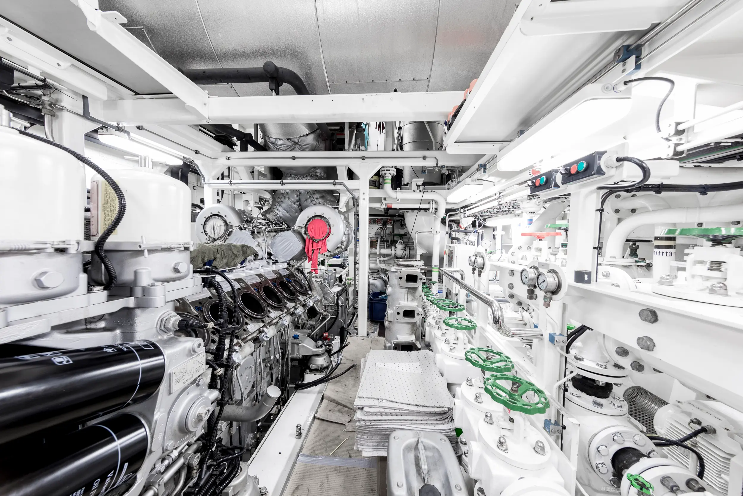 Electronic Engine Troubleshooting Services — GNM-ARM marine engineering support